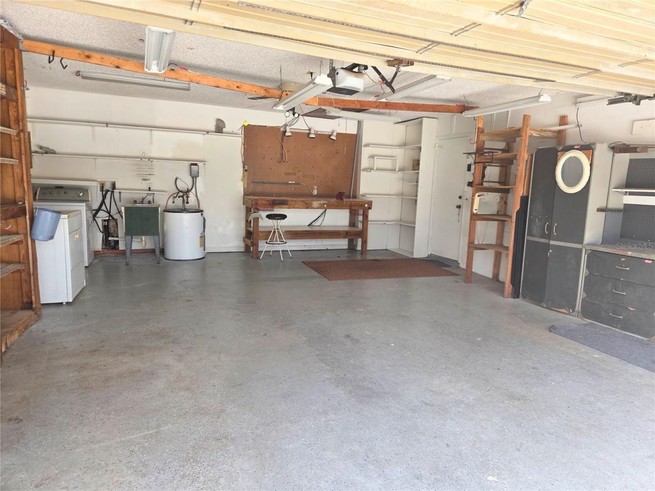 9233 Geneva Street, Spring Hill, FL 34608 Photo