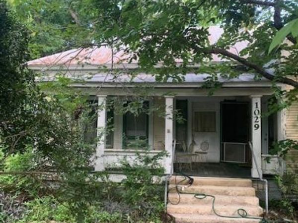 1029 W Martin Luther King , San Marcos, TX 78666
