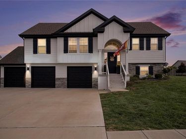 1000 W 10th Avenue, Kearney, MO 64060