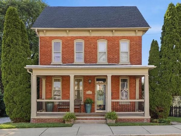 24 S FRANKLIN STREET, DALLASTOWN, PA 17313