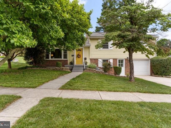2 BRENTWOOD ROAD, CAMP HILL, PA 17011