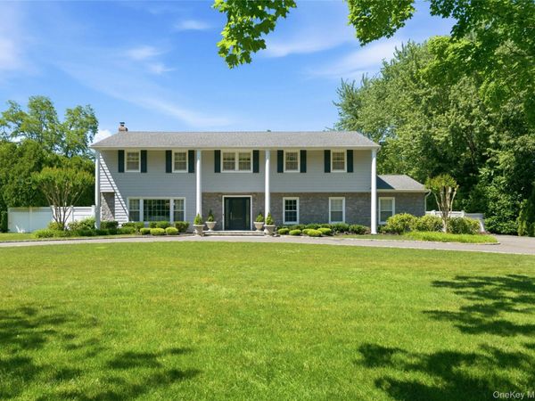 9 Vannina Place, Huntington, NY 11743