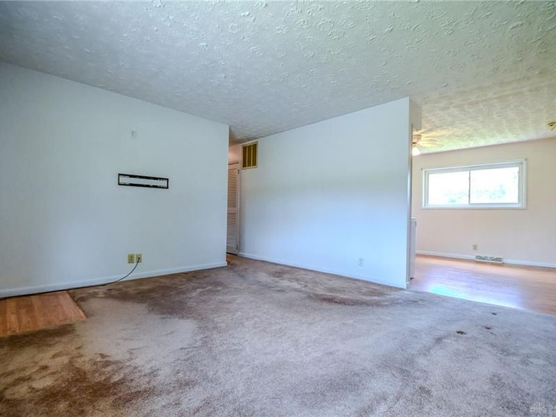839 Wilshire Drive, Carlisle, OH 45005 Photo 7