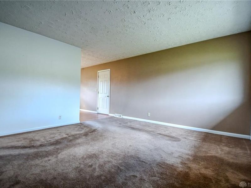 839 Wilshire Drive, Carlisle, OH 45005 Photo 8