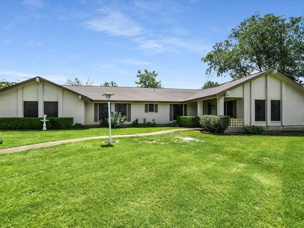 7 Brenda LN, Round Rock, TX 78665