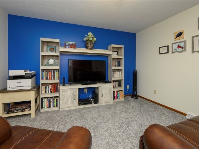 8365 Crinkleroot Clearing , Brecksville, OH 44141 Photo 18