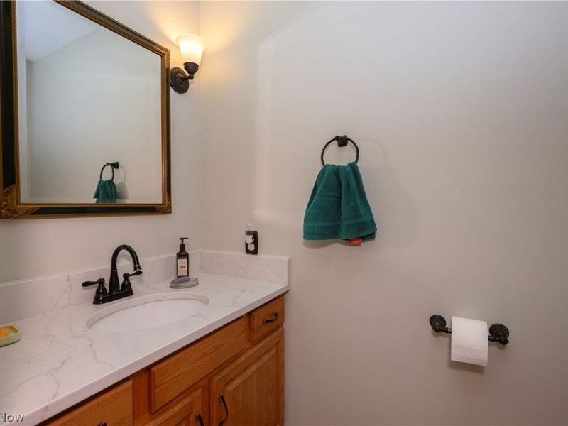 8365 Crinkleroot Clearing , Brecksville, OH 44141 Photo 20