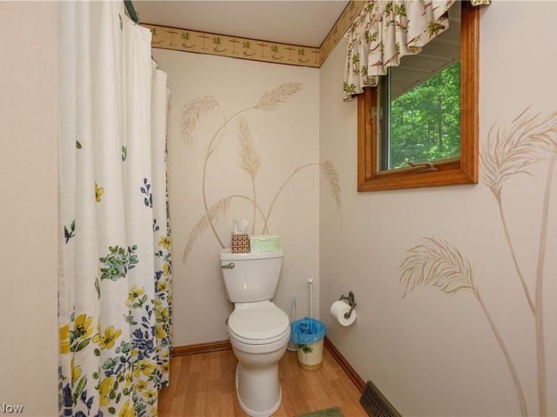 8365 Crinkleroot Clearing , Brecksville, OH 44141 Photo 24