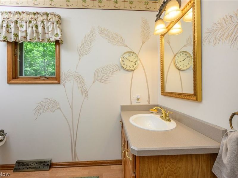 8365 Crinkleroot Clearing , Brecksville, OH 44141 Photo 25