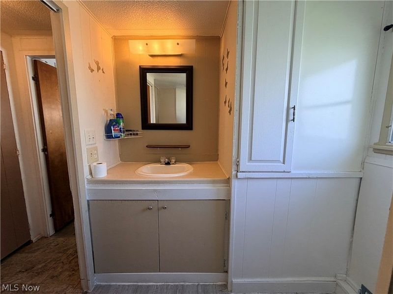 8316 Russell, Brooklyn, OH 44144 Photo 10