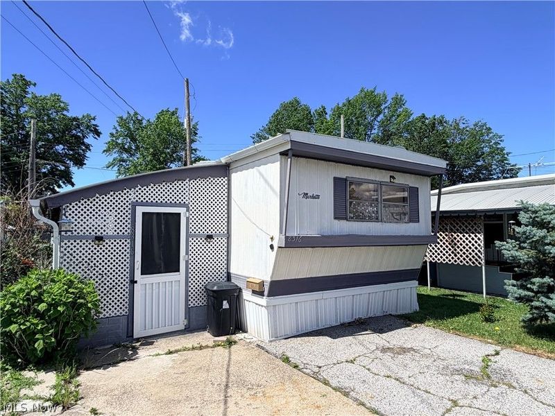 8316 Russell, Brooklyn, OH 44144 Photo 2