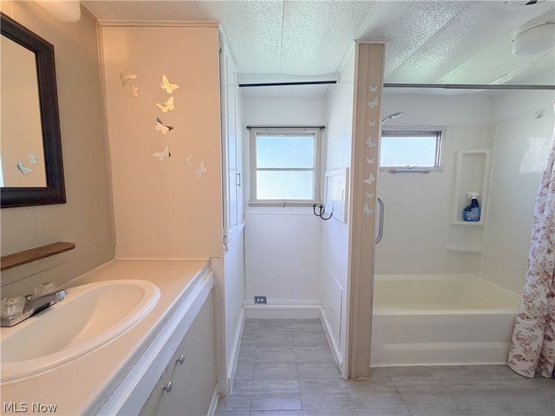 8316 Russell, Brooklyn, OH 44144 Photo 8