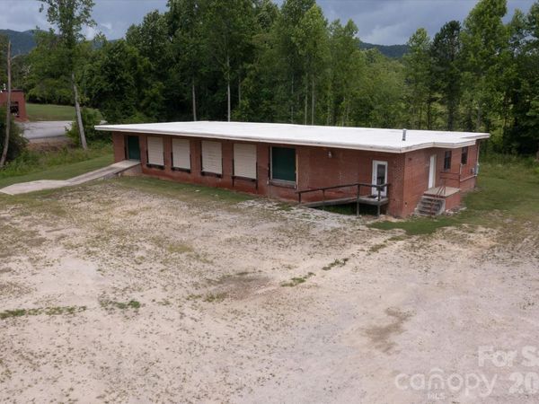 2324 Us 70 Highway , Marion, NC 28752