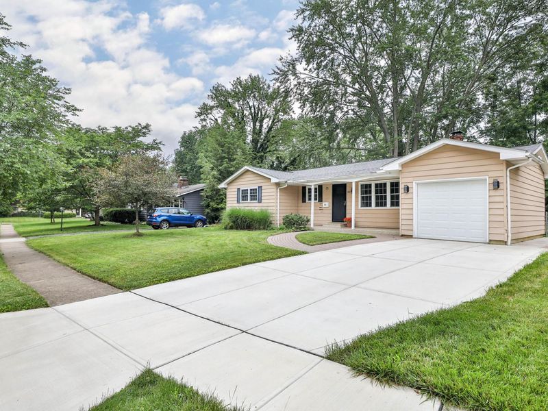 807 Franklin Court, Worthington, OH 43085 Photo 3