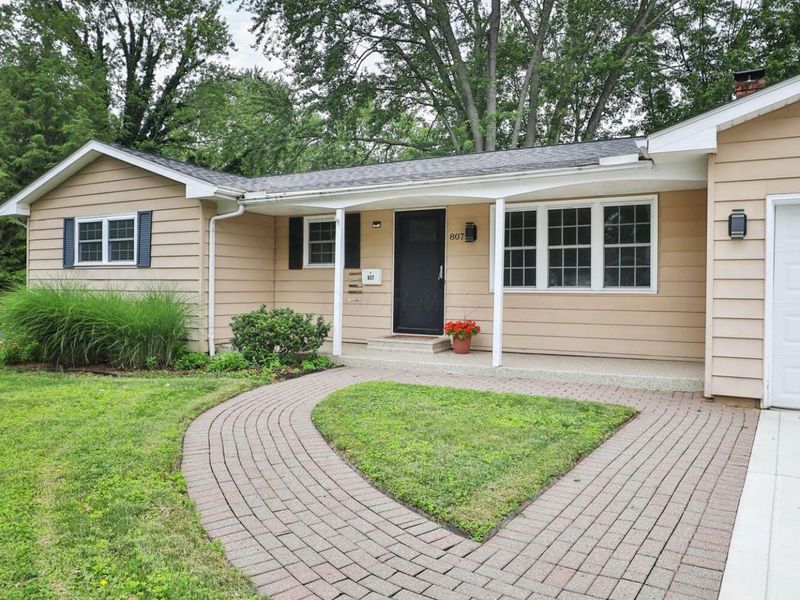 807 Franklin Court, Worthington, OH 43085 Photo 4