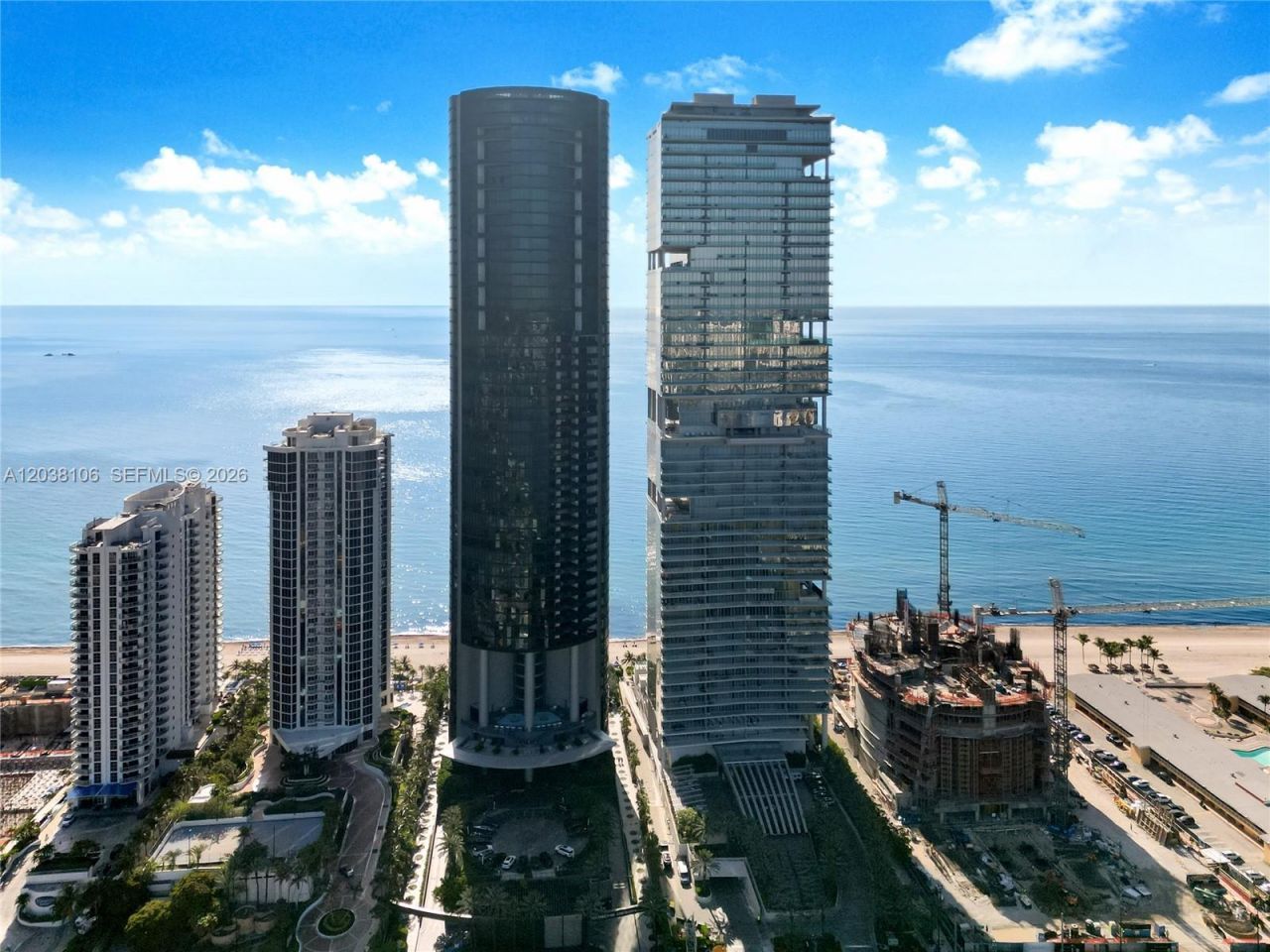 18555 Collins Ave, Unit 3301, Sunny Isles Beach, FL 33160 Photo