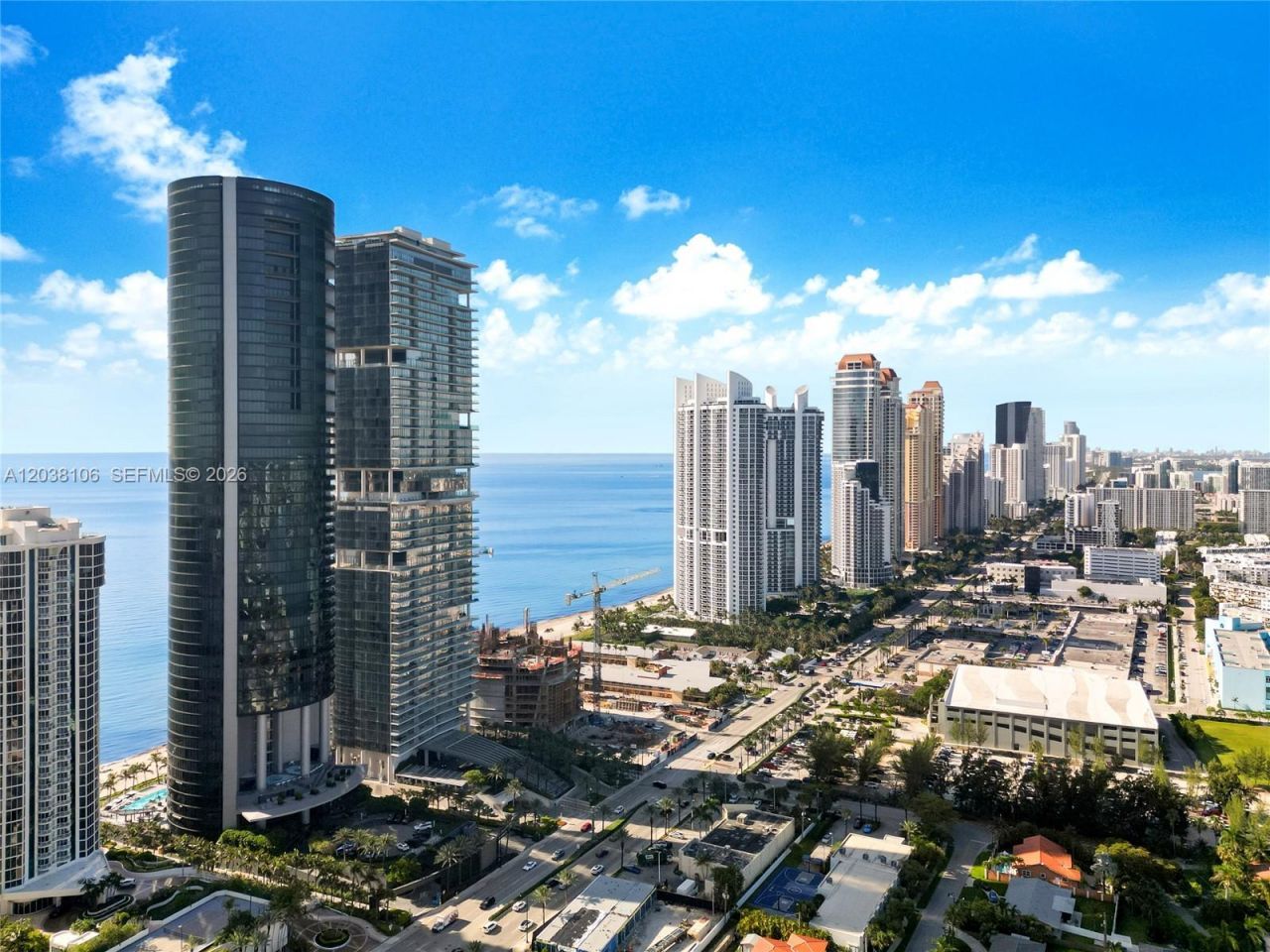18555 Collins Ave, Unit 3301, Sunny Isles Beach, FL 33160 Photo