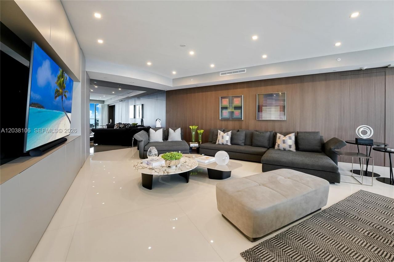 18555 Collins Ave, Unit 3301, Sunny Isles Beach, FL 33160 Photo