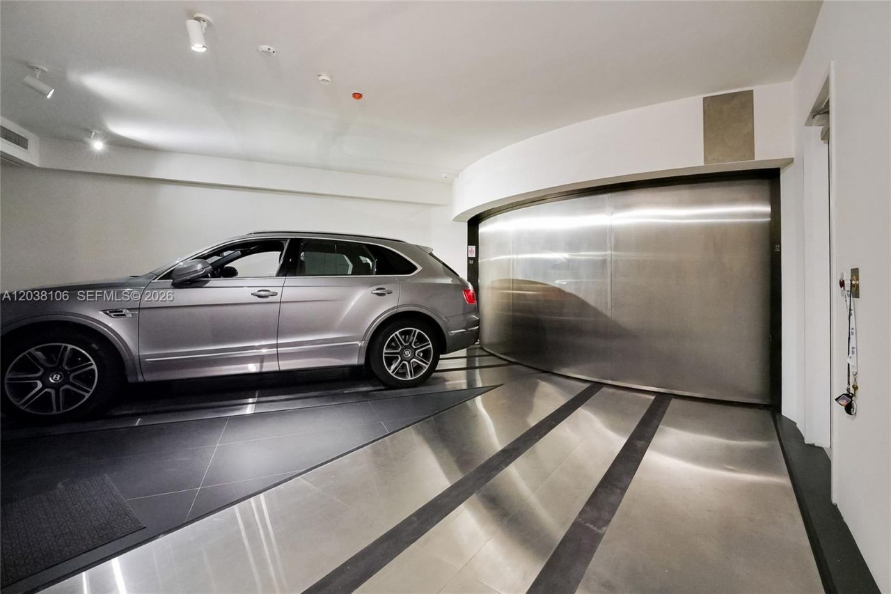 18555 Collins Ave, Unit 3301, Sunny Isles Beach, FL 33160 Photo