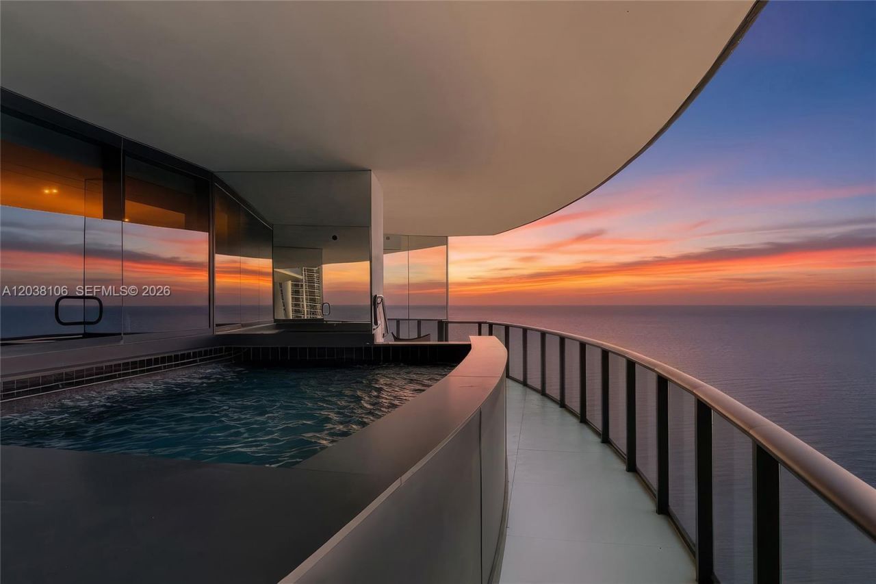 18555 Collins Ave, Unit 3301, Sunny Isles Beach, FL 33160 Photo