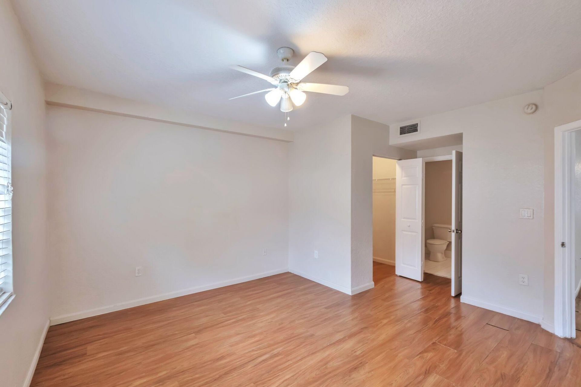 1103 Golden Lakes Boulevard, Unit 1013, West Palm Beach, FL 33411 Photo