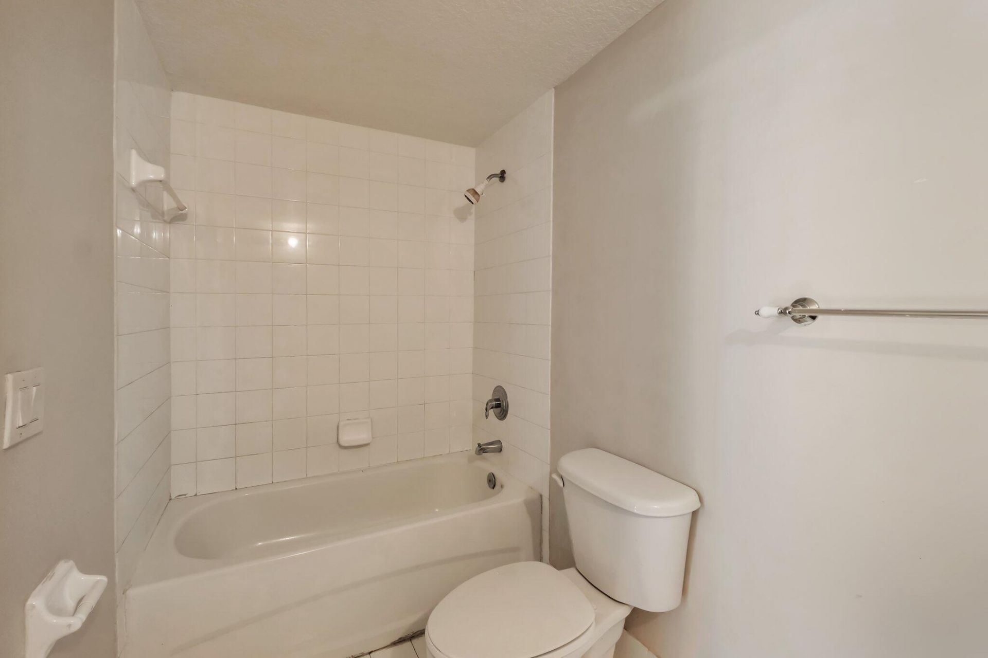 1103 Golden Lakes Boulevard, Unit 1013, West Palm Beach, FL 33411 Photo