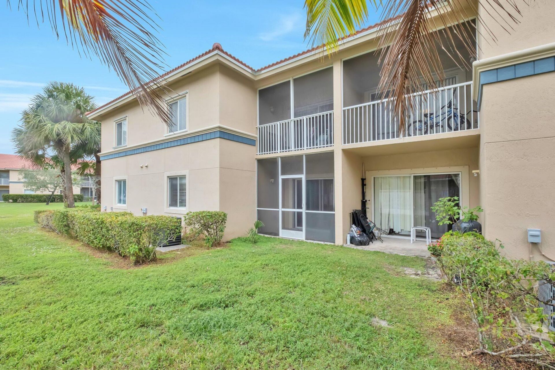 1103 Golden Lakes Boulevard, Unit 1013, West Palm Beach, FL 33411 Photo