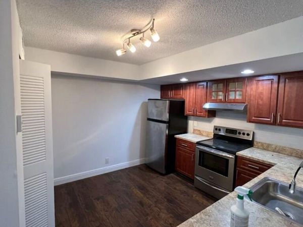 5721 Riverside Drive, Unit 102b5, Coral Springs, FL 33067