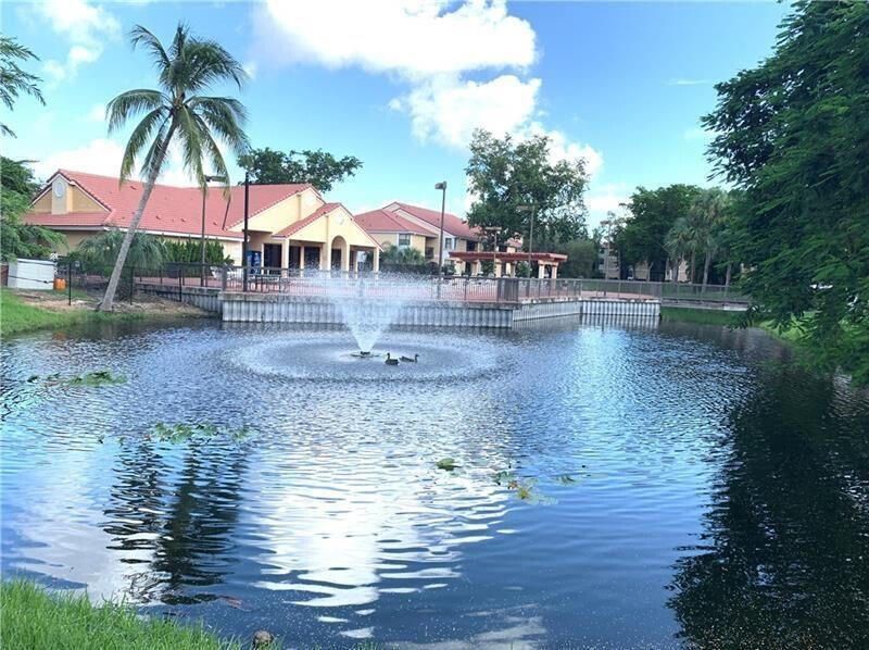 5721 Riverside Drive, Unit 102b5, Coral Springs, FL 33067 Photo