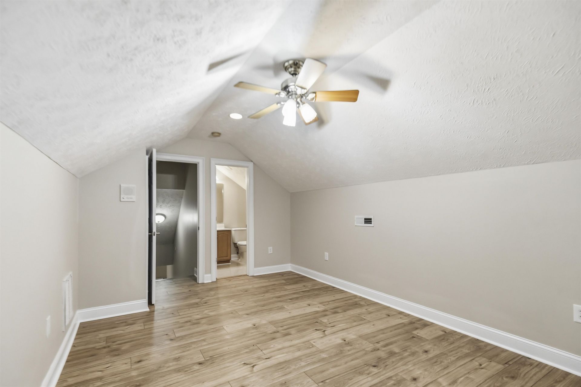3600 Kingsley Dr. Photo 29
