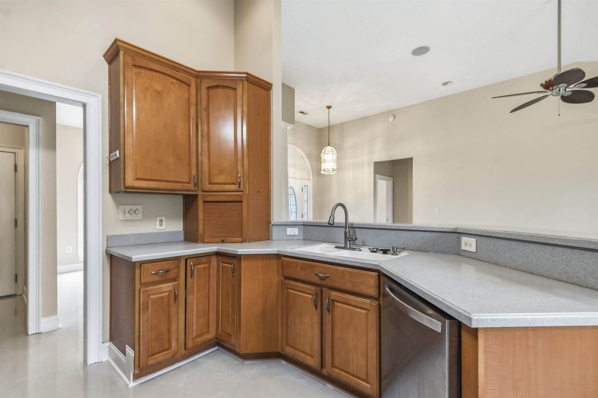 3600 Kingsley Dr. Photo 7
