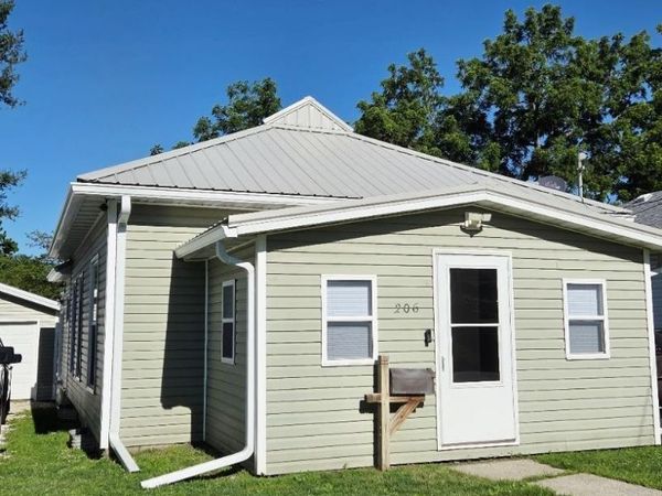 206 N Fillmore Street, Osceola, IA 50213
