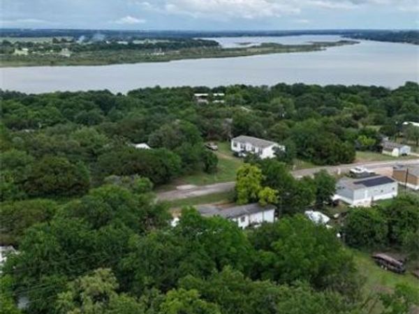 5805 Arrowhead Drive, Granbury, TX 76048