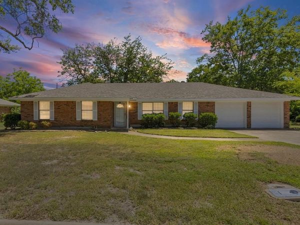 148 Royal Lane, Commerce, TX 75428