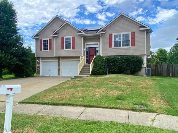 7104 E 163rd Terrace, Belton, MO 64012