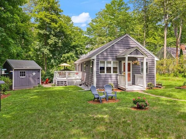 203 W Plain St, Wayland, MA 01778