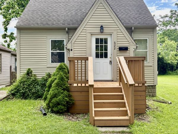 622 N Magnolia Avenue, Lansing, MI 48912