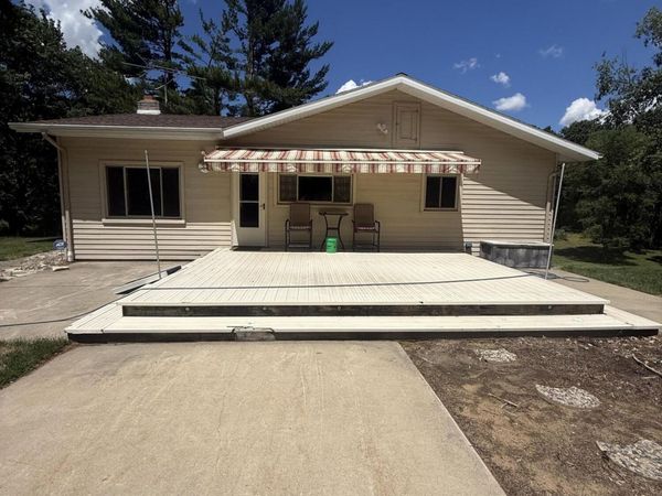 479 105th Avenue, Plainwell, MI 49080