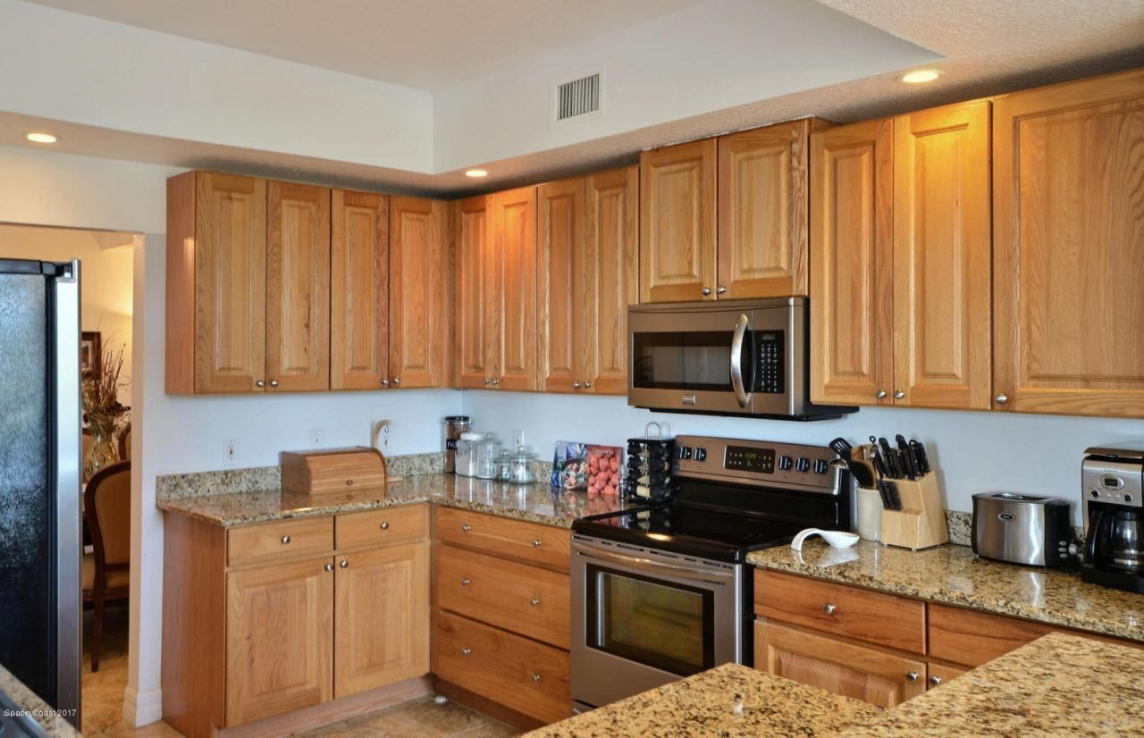 130 Warsteiner Way , Unit 204, Melbourne Beach, FL 32951 Photo
