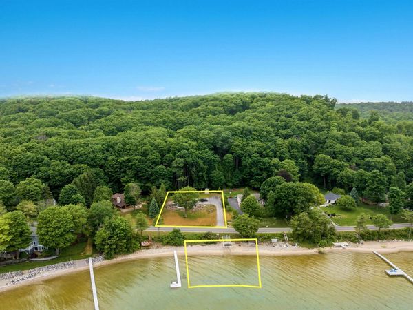 11207 Bluff Road, Traverse City, MI 49686