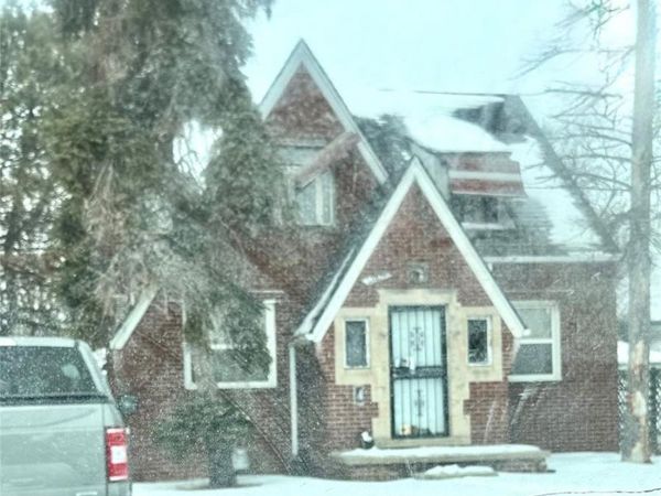 13109 Kilbourne Street, Detroit, MI 48213