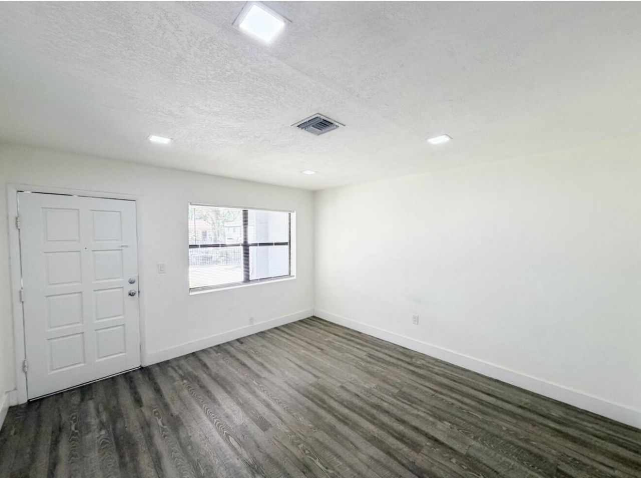 1135 NW 127th Street, North Miami, FL 33168 Photo