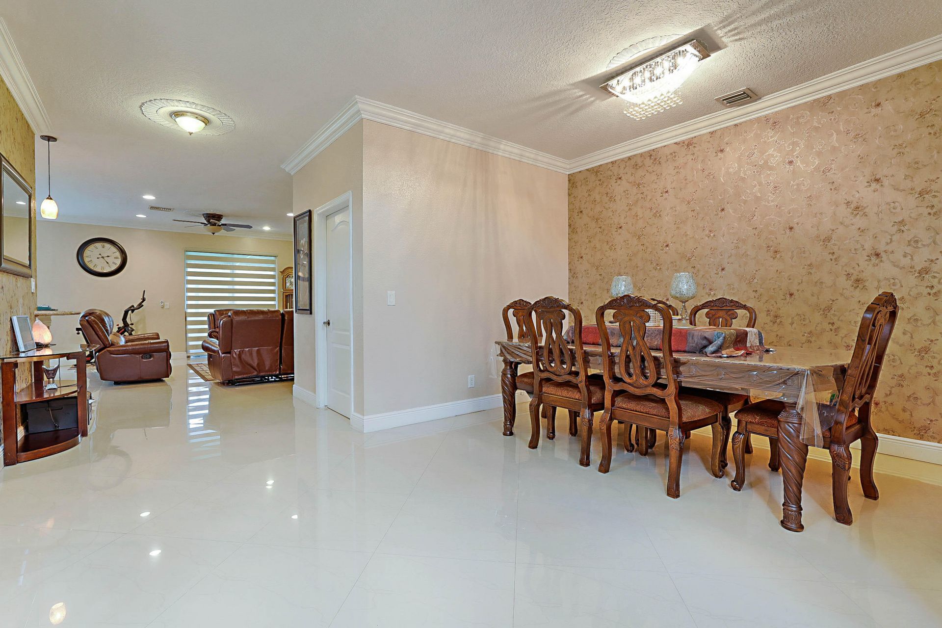 6401 SW 195th Avenue, Fort Lauderdale, FL 33332 Photo