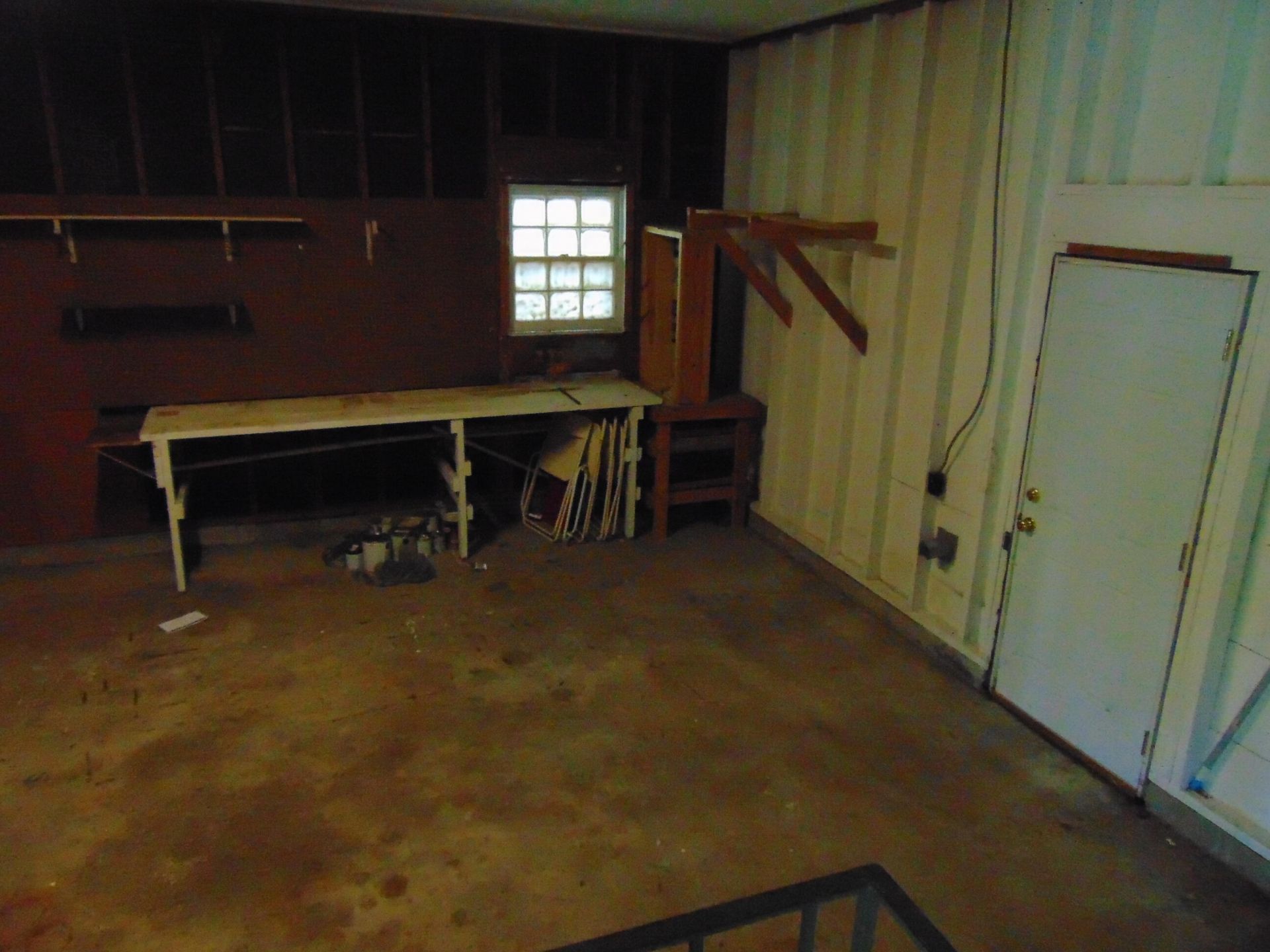 1 Sallys Alley Photo 5