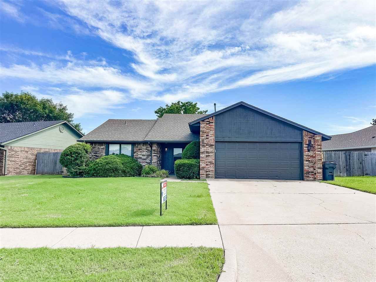 7208 NW Willow Creek, Lawton, OK 73505 Main Photo