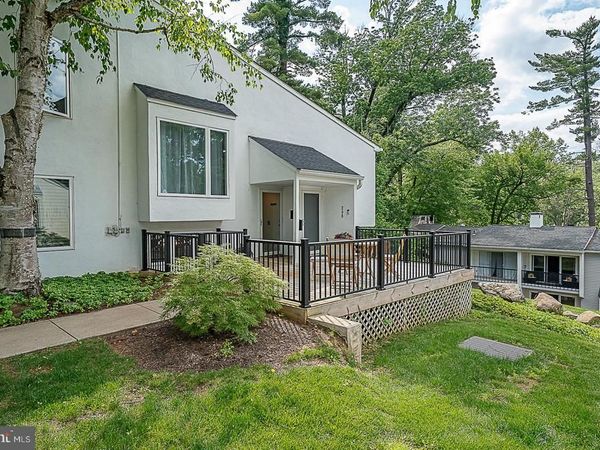 209 E CHELSEA CIRCLE, NEWTOWN SQUARE, PA 19073