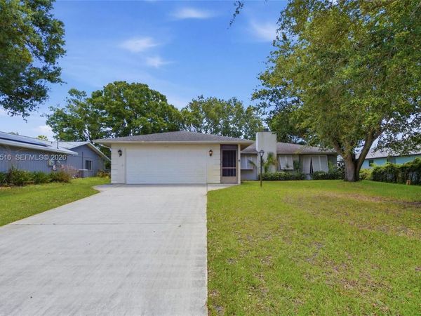 642 Nobles St , Sebastian, FL 32958