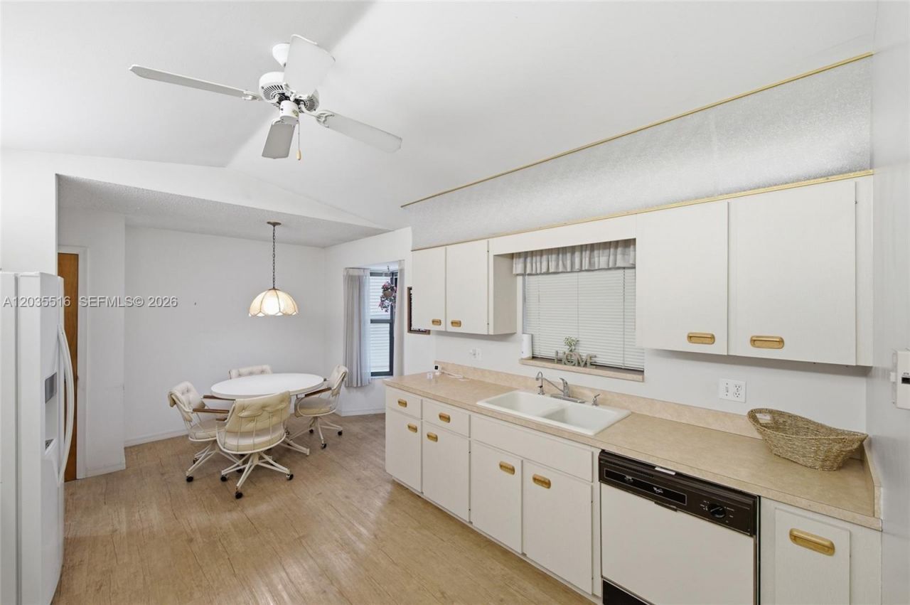 642 Nobles St , Sebastian, FL 32958 Photo