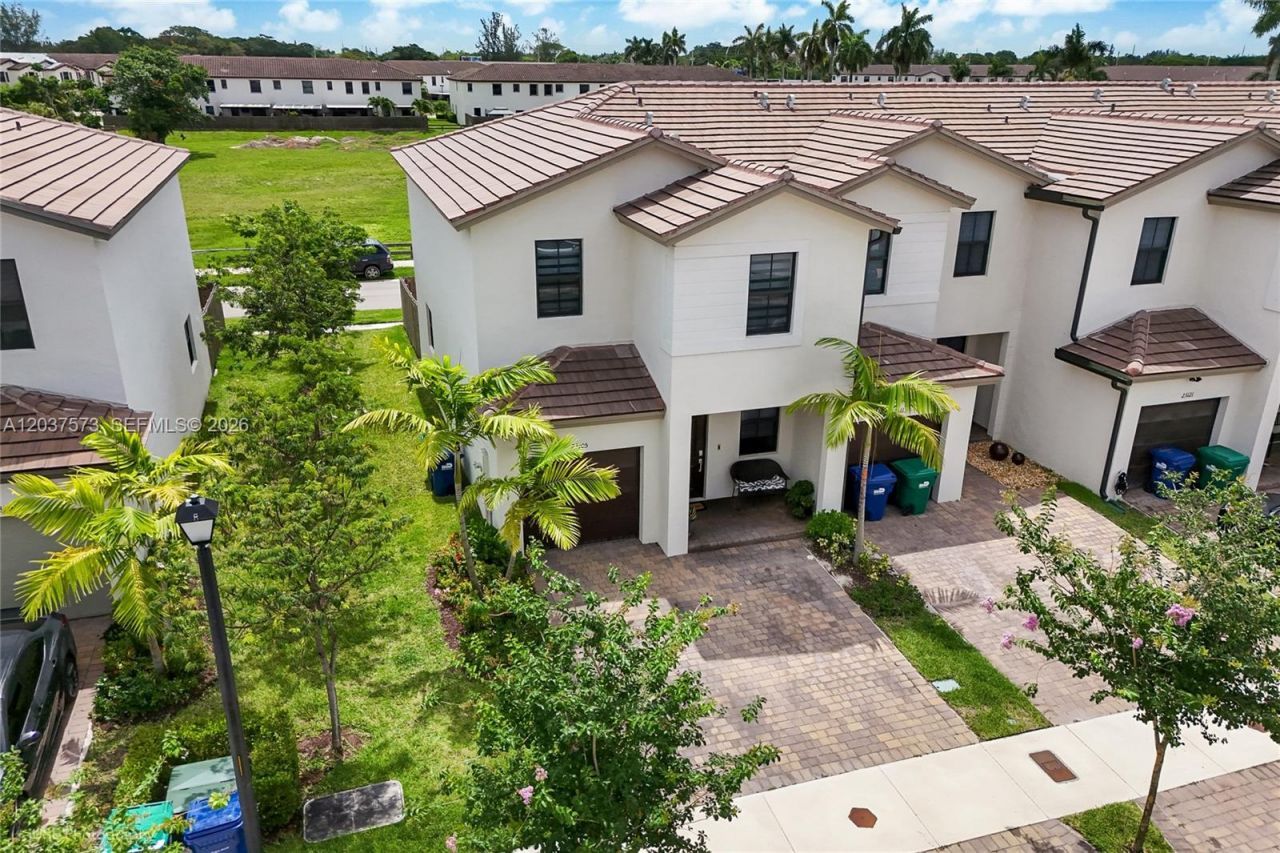 23105 SW 128th Pl , Unit 23105, Miami, FL 33170 Photo