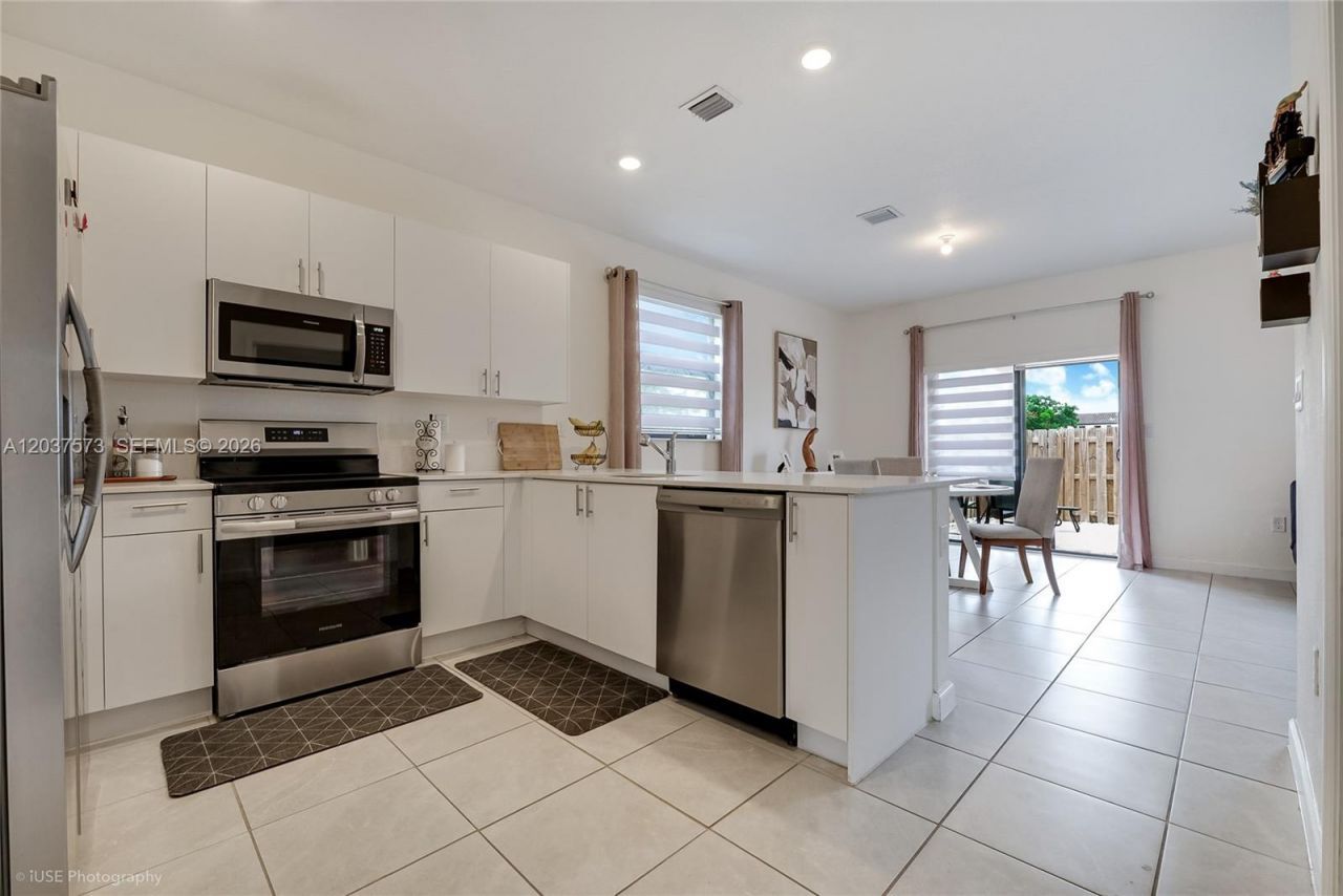 23105 SW 128th Pl , Unit 23105, Miami, FL 33170 Photo